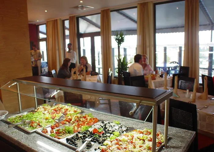 Smartline Meridian Hotel